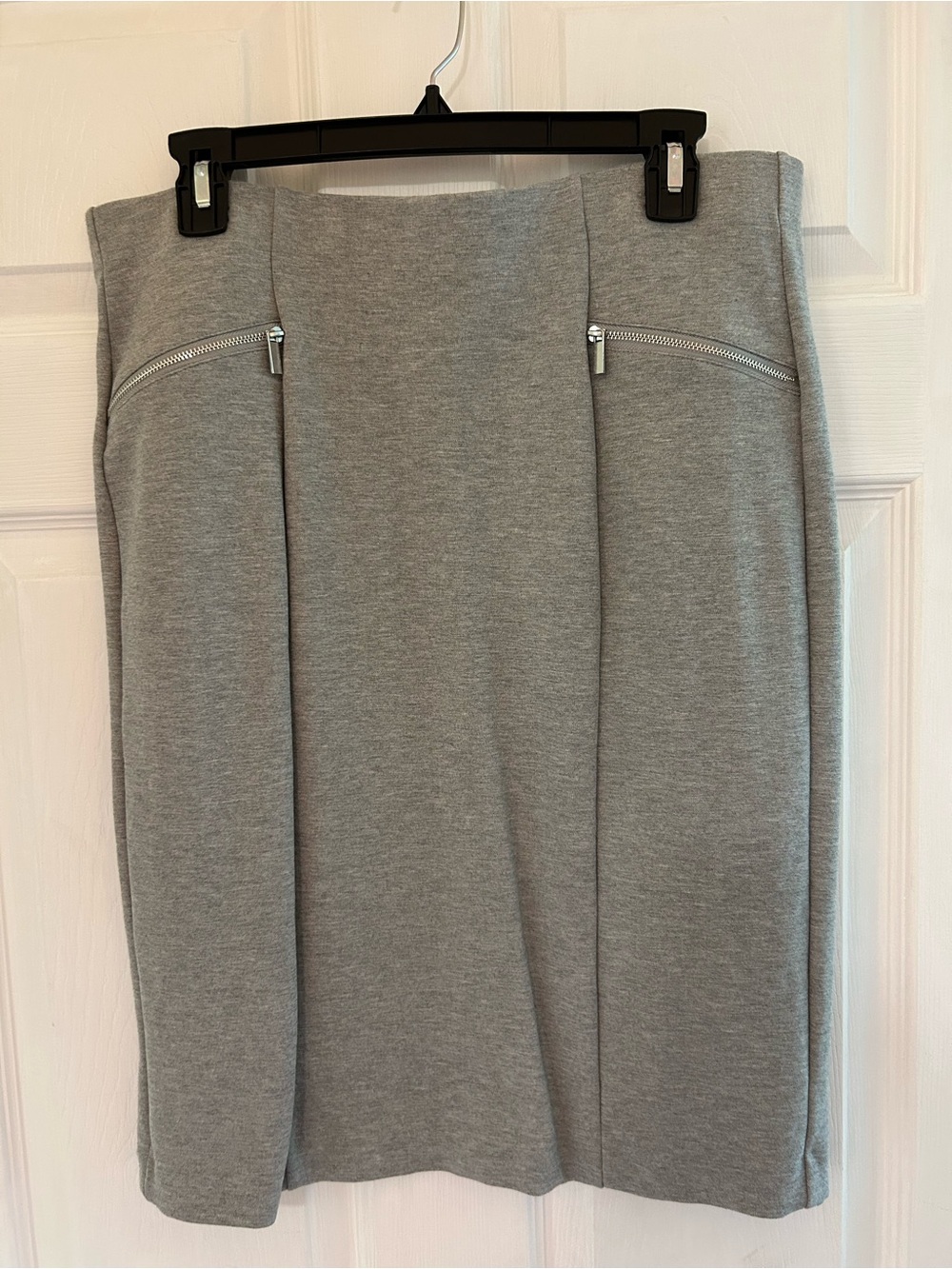 Carmen Marc Valvo Heather Gray Ponte Pencil Skirt with Silver Zippers